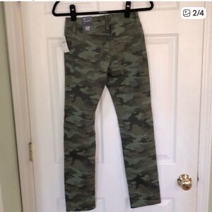 Used 1 time Boys Gap Camo Pants Size 12xl